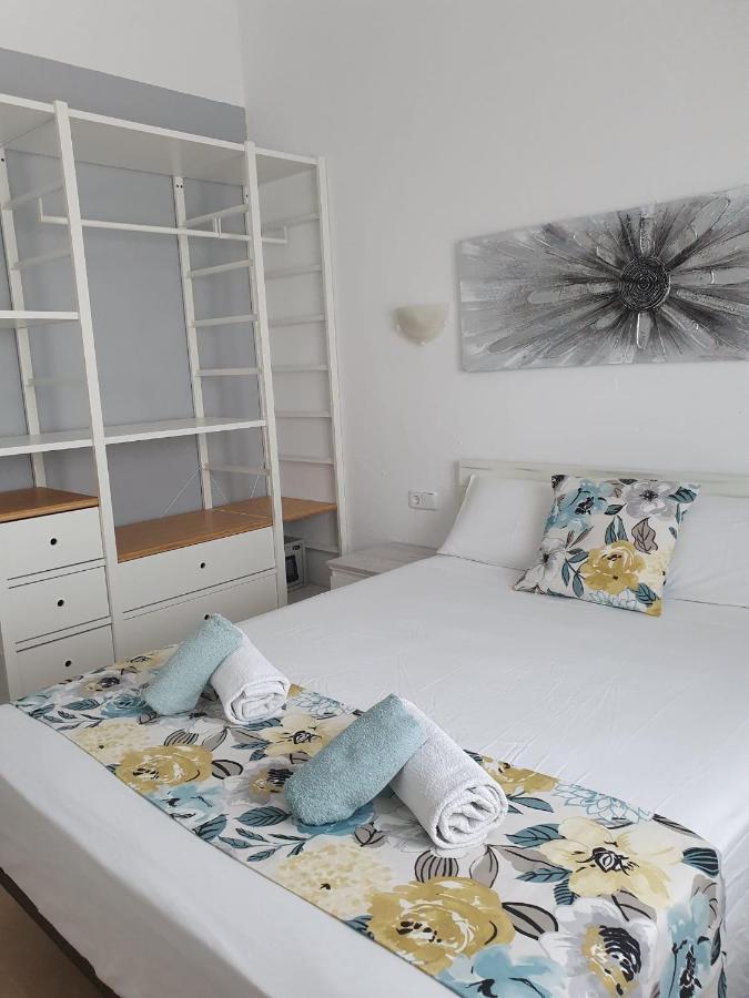 Garbí&Xaloc apartamentos Cala Galdana  Bagian luar foto
